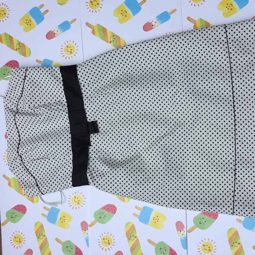 Polka dot strap less